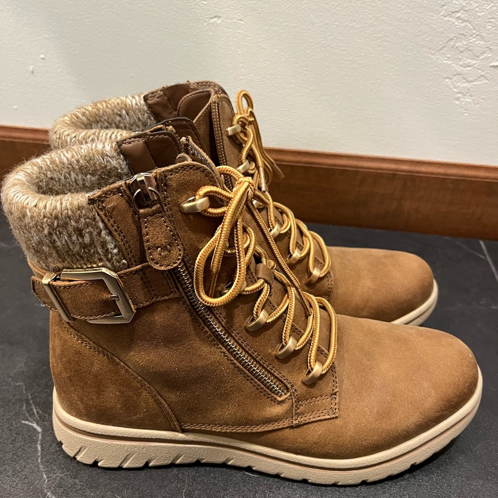 Cliffs by white mountain ankle boots